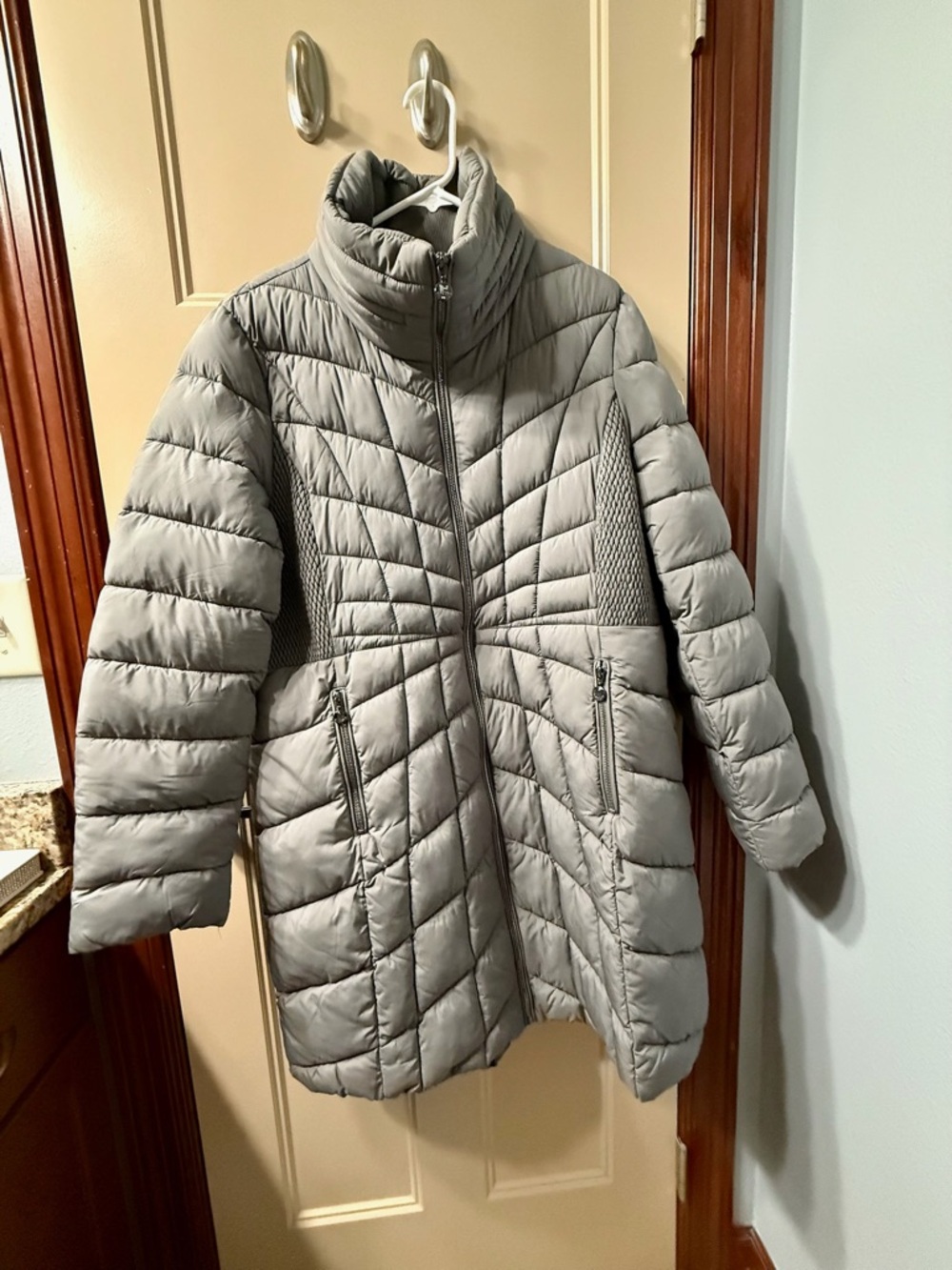Bernardo Light Gray Quilted Puffer Coat with High Collar